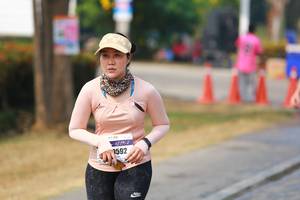 BIB: 1952, 1592
                            <button type="button" onclick="openModal(9917462)" class="btn btn-primary btn-sm float-right btn-popup" data-toggle="modal" data-target=".modal-high-quality">
                        <i class="fas fa-shopping-cart"></i> Add to Cart
                    </button>
                                            <button type="button" onclick="isThisMe(9917462, true)" class="btn btn-success btn-sm float-right btn-popup btn-isme hidden" data-toggle="tooltip" data-placement="bottom" title="นี่คือรูปของคุณใช่ไหม คลิกที่นี่เพื่อเอาเข้าอัลบั้ม">
                        <i class="fas fa-plus"></i> Add to album
                    </button>
                    <button type="button" onclick="isThisMe(9917462, false)" class="btn btn-warning btn-sm float-right btn-popup btn-isnotme hidden">
                        <i class="fas fa-ban"></i> Remove from album
                    </button>